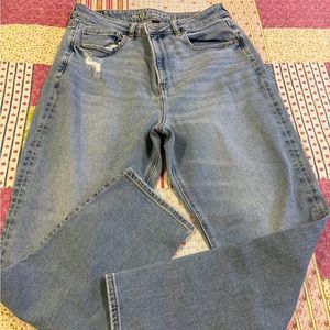 American Eagle Mom jeans